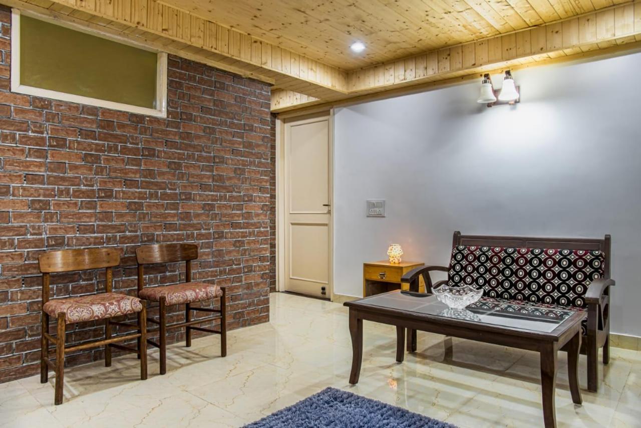 The Western Heights I Serviced Apartments I Pvt Balcony I Lift I Peacefull Area I Family Accomodation I Kasauli I By Exotic Stays Екстериор снимка