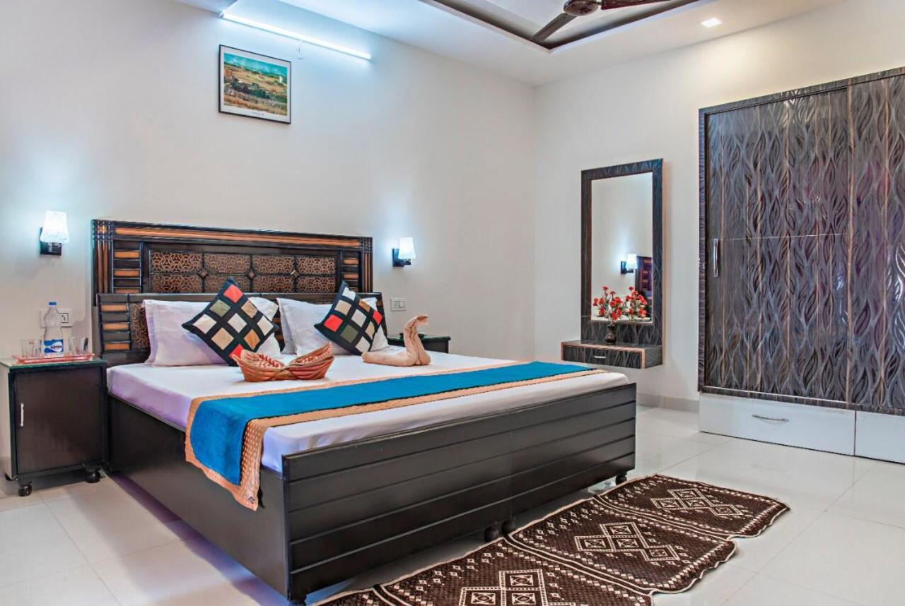 The Western Heights I Serviced Apartments I Pvt Balcony I Lift I Peacefull Area I Family Accomodation I Kasauli I By Exotic Stays Екстериор снимка